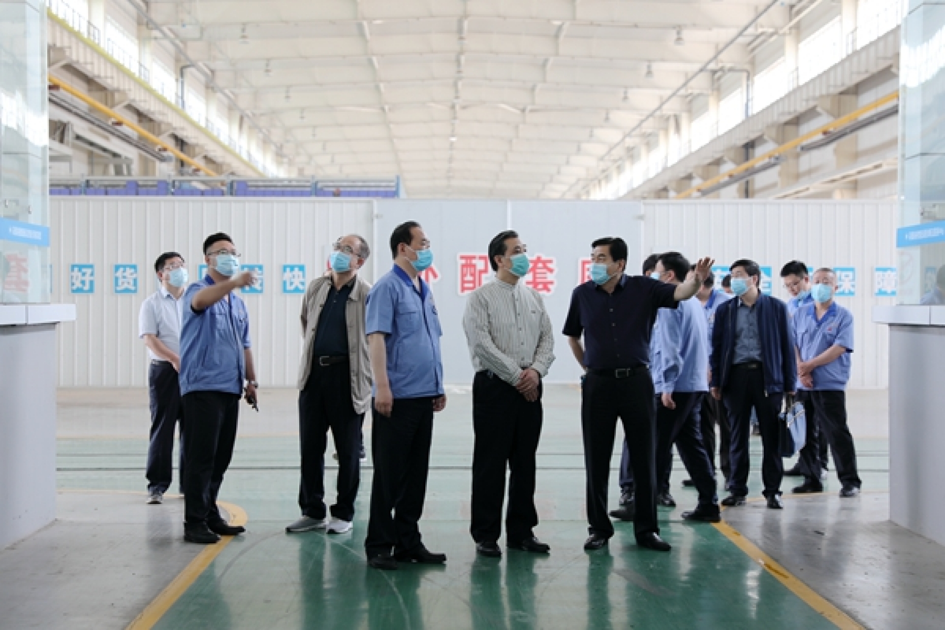 中國煤炭機(jī)械工業(yè)協(xié)會(huì)楊樹勇一行蒞臨西煤機(jī)指導(dǎo)工作