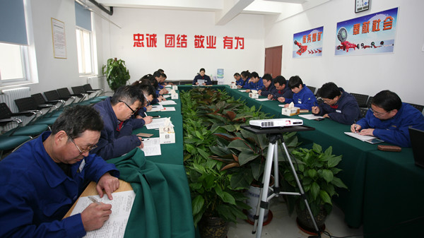公司開展學(xué)習(xí)黨的十八屆五中全會(huì)精神和《準(zhǔn)則》《條例》知識(shí)答題活動(dòng)