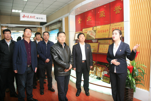 陜煤集團(tuán)推進(jìn)廉政文化建設(shè)觀摩交流座談會在銅川礦業(yè)召開
